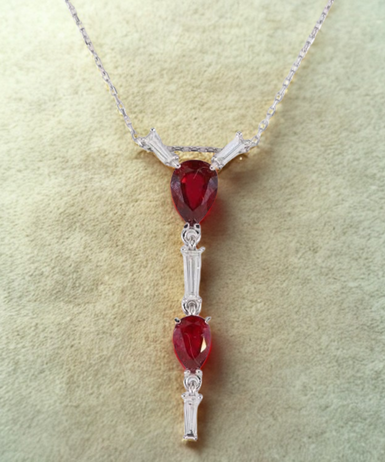 Yakut Taşlı Pırlanta Kolye 1,75 ct.